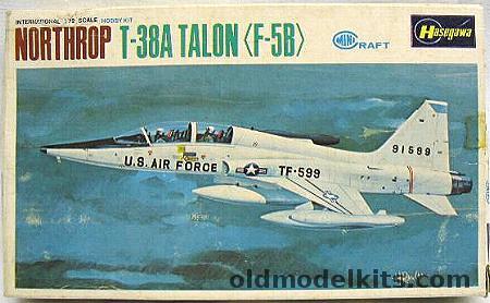 Hasegawa 1/72 Northrop T-38A Talon (F-5B) USAF BAGGED plastic model kit